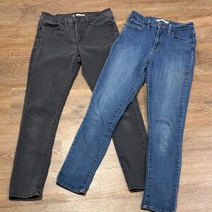 Levi’s Women's Black and Blue Skinny Jeans Bundle